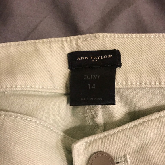 Mint Green Curvy Denim Crops - Picture 2 of 3